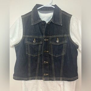 Wild Fable Denim Vest Medium Cropped Sleeveless Jean Jacket